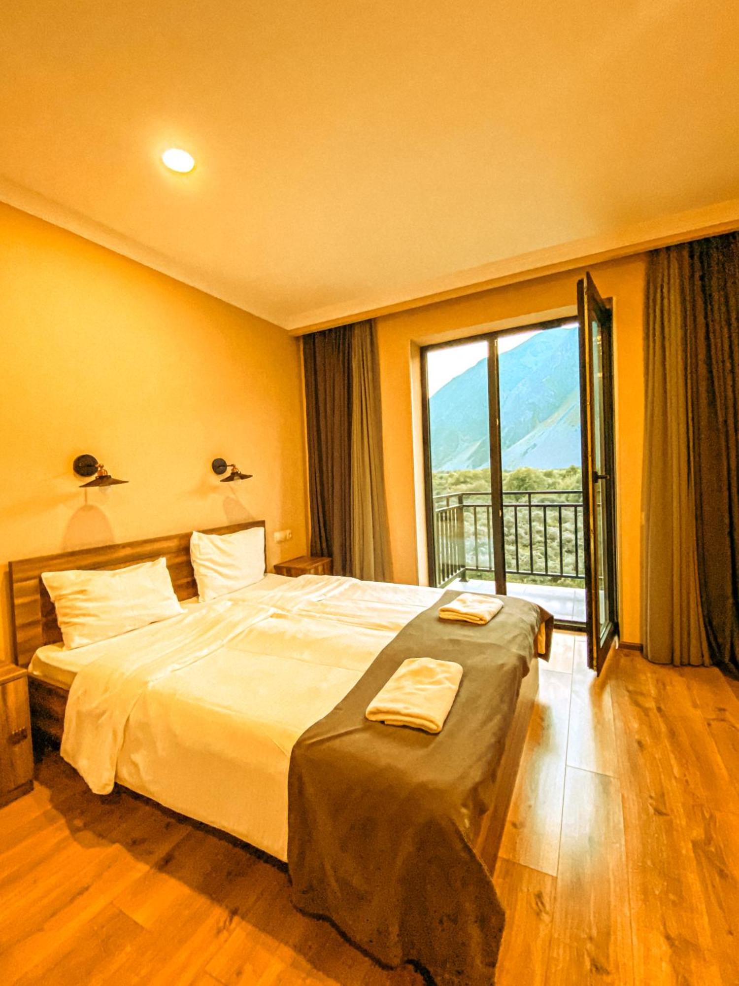 Hotel Gold Kazbegi Eksteriør billede