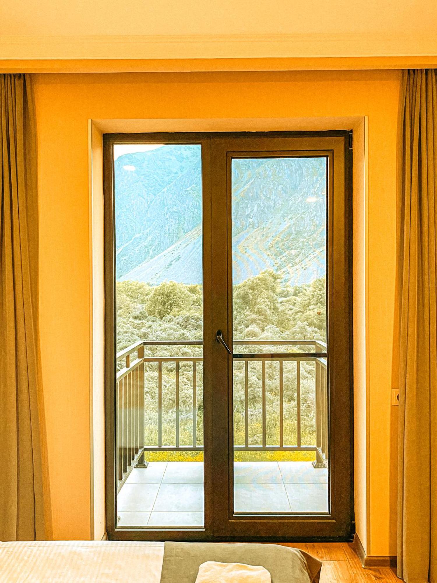Hotel Gold Kazbegi Eksteriør billede