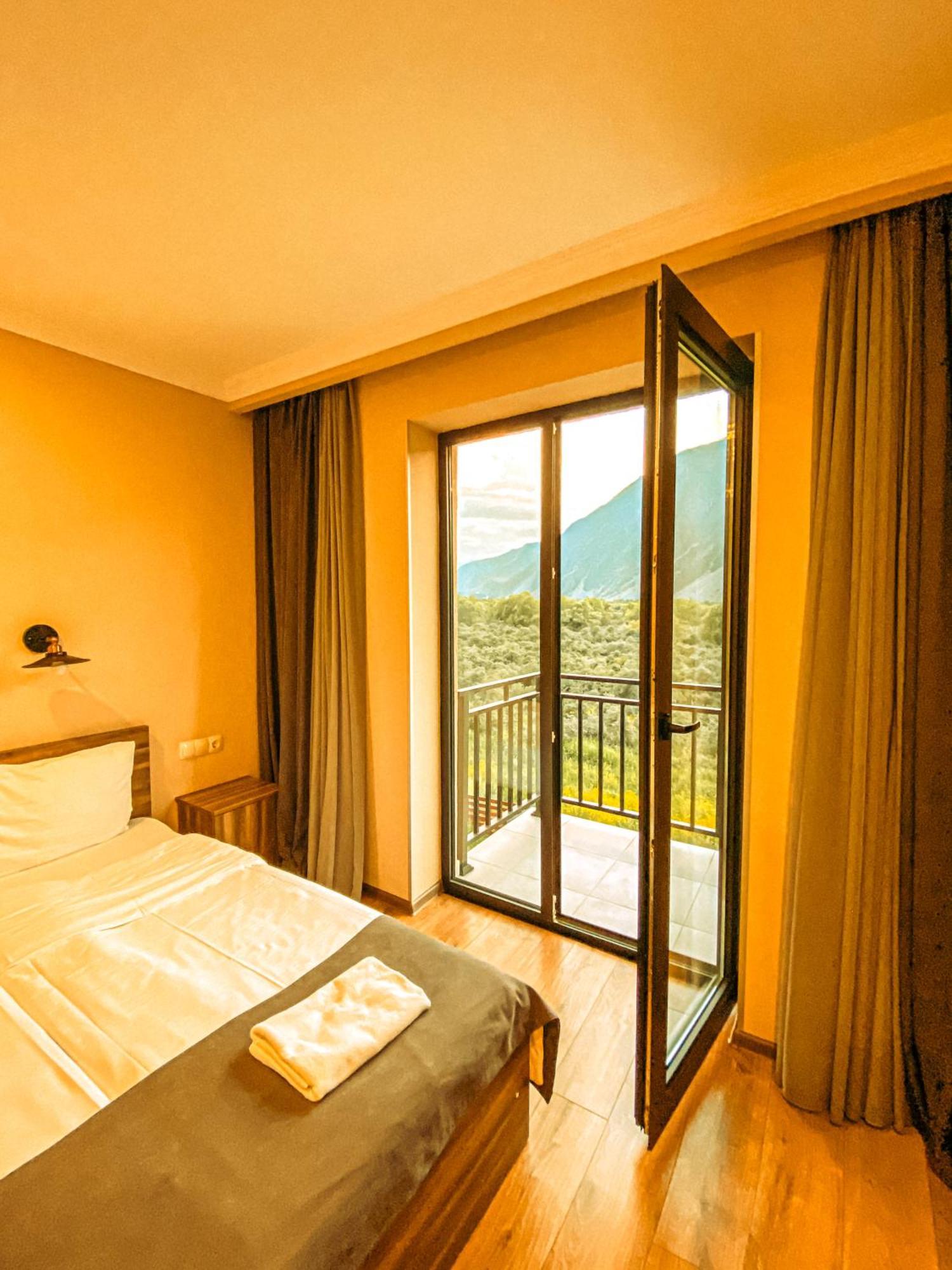 Hotel Gold Kazbegi Eksteriør billede