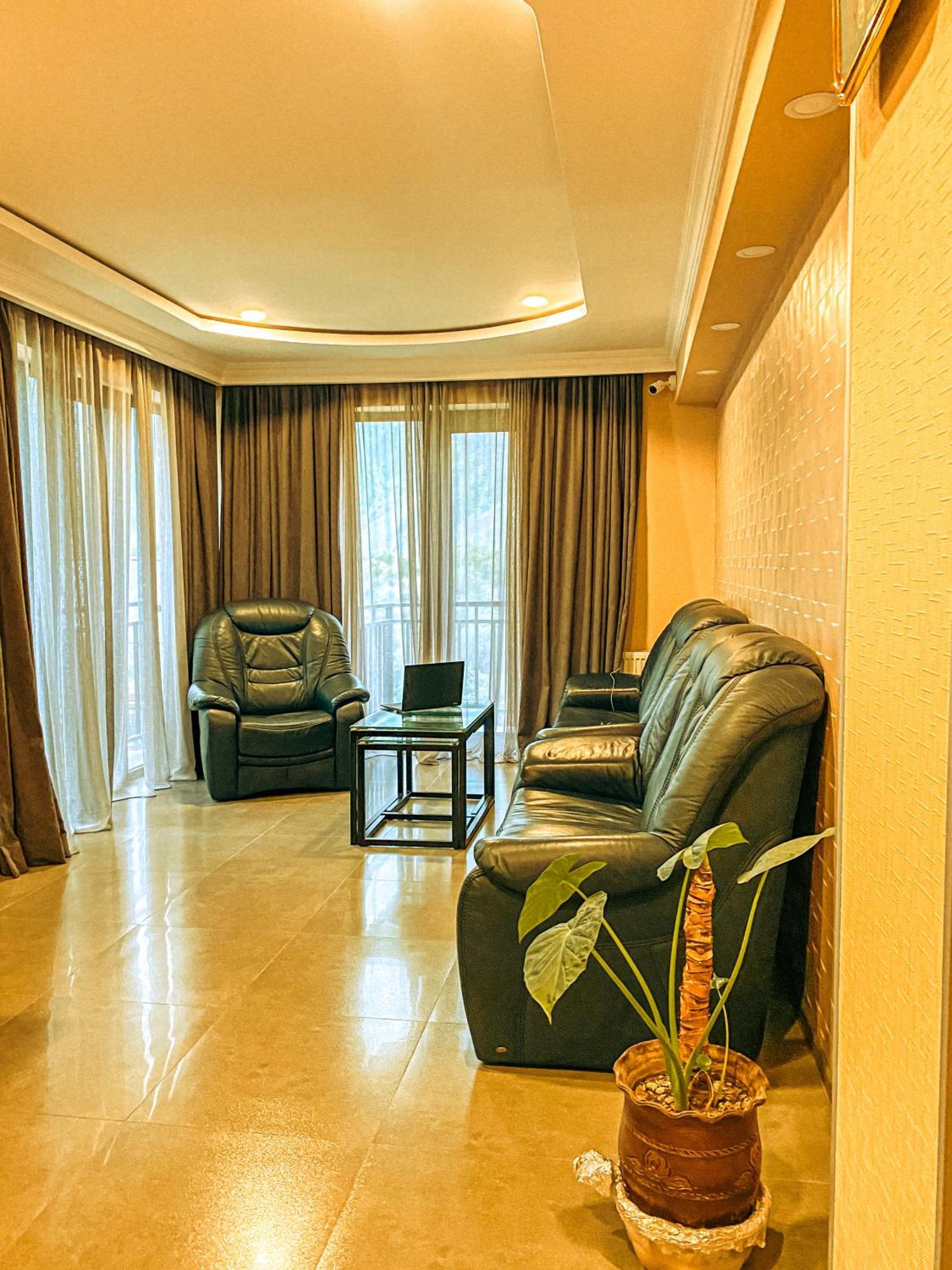 Hotel Gold Kazbegi Eksteriør billede